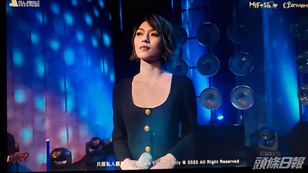 Shiga一向出名又高又瘦。